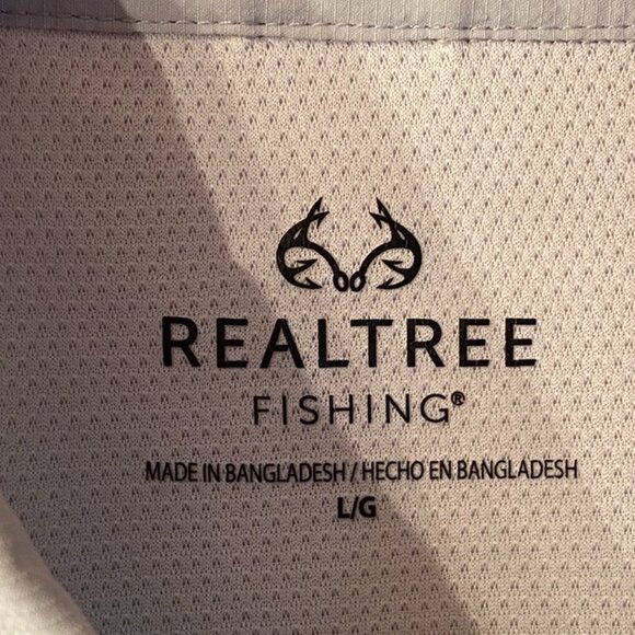 Realtree Fishing Outdoor Button Down Shirt Size Large EUC - Picture 4 of 6
